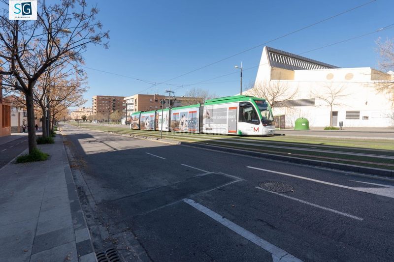 Foto 7e8a194c-29ba-4ccb-9c6c-83ee42b0f415. Casa amb calefacció piscina a Av. F. Garcia Lorca - Nueva Estación Autobuses Granada