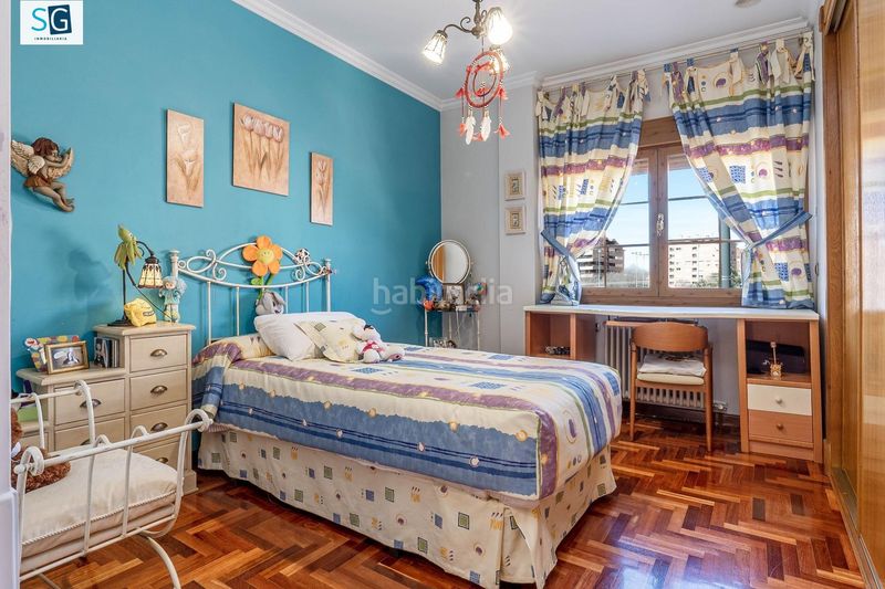 Foto 863a3367-cdee-465a-8f13-a07fa93780e6. Casa amb calefacció piscina a Av. F. Garcia Lorca - Nueva Estación Autobuses Granada