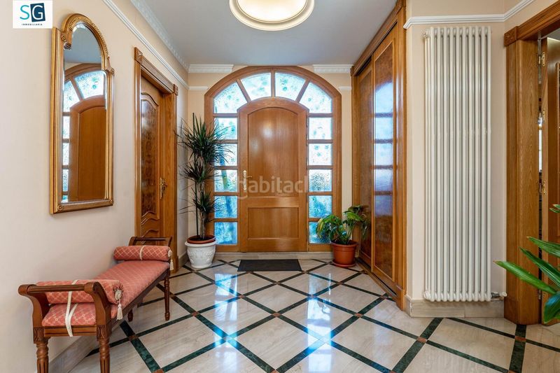 Foto 9779b190-d2fb-49e0-8b6a-ccee11b86c4e. Casa amb calefacció piscina a Av. F. Garcia Lorca - Nueva Estación Autobuses Granada