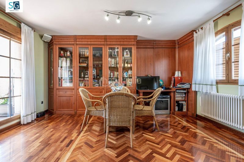 Foto e3c1674b-15fc-431f-9293-09ea5c7c5032. Casa amb calefacció piscina a Av. F. Garcia Lorca - Nueva Estación Autobuses Granada