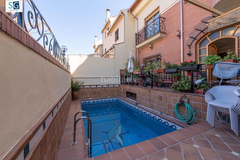 Foto e425a352-9d15-4f70-bd4d-d734d7fb5e61. Casa amb calefacció piscina a Av. F. Garcia Lorca - Nueva Estación Autobuses Granada