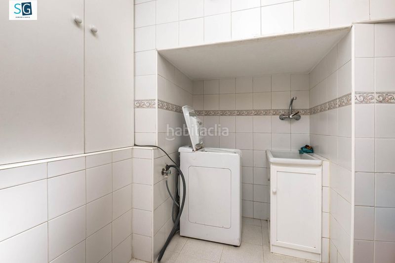 Foto fac0aae8-c268-496e-9469-40b34c352fc5. Casa amb calefacció piscina a Av. F. Garcia Lorca - Nueva Estación Autobuses Granada