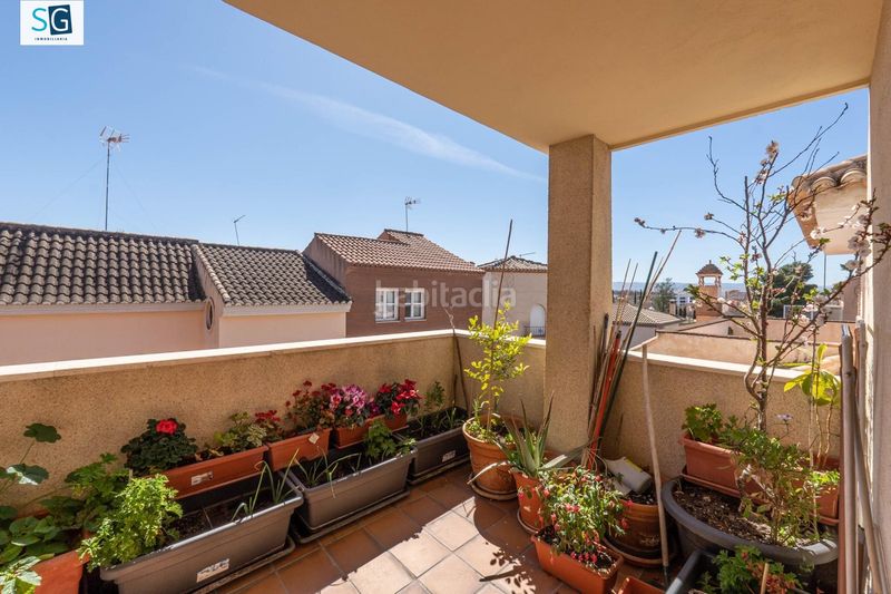 Foto fe386bff-a215-4916-9d74-5eae1a82bb76. Casa amb calefacció piscina a Av. F. Garcia Lorca - Nueva Estación Autobuses Granada