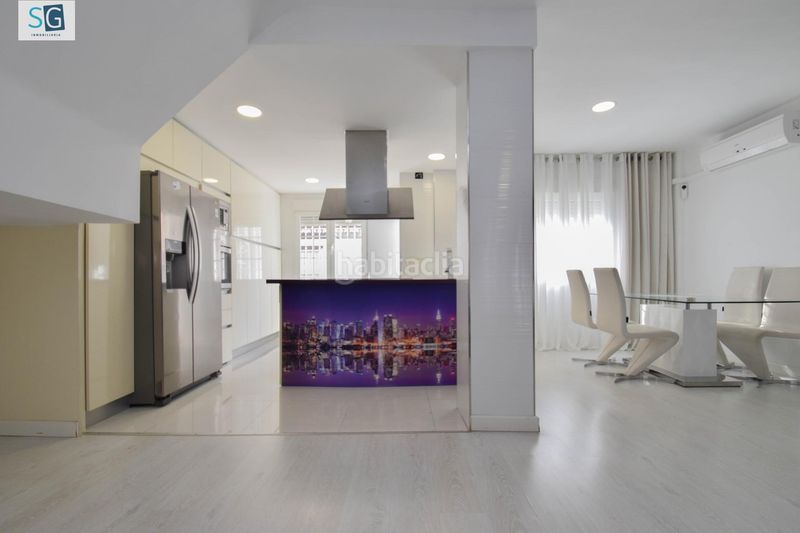 Foto 12245198-4bab-4c02-8abf-59e2a9e679c9. Casa adossada amb piscina a Cúllar Vega