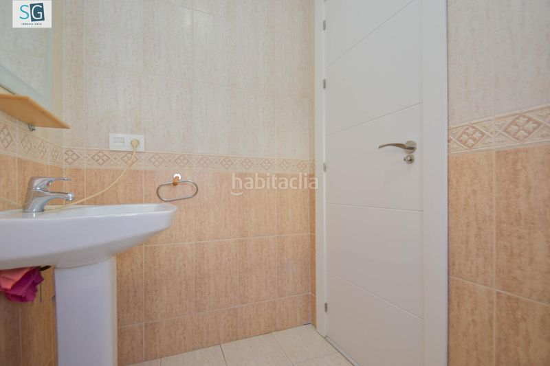 Foto 6644b0df-7133-4726-9d5f-b54e0dbed41c. Casa adossada amb piscina a Cúllar Vega