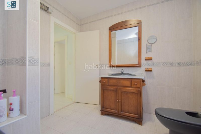 Foto a32f6c22-cd4b-4985-9951-ae53402a7888. Casa adossada amb piscina a Cúllar Vega