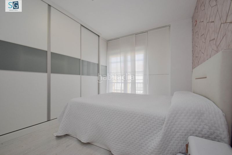 Foto b1c8f7ed-8941-4697-8279-fde3e02c1a58. Casa adossada amb piscina a Cúllar Vega