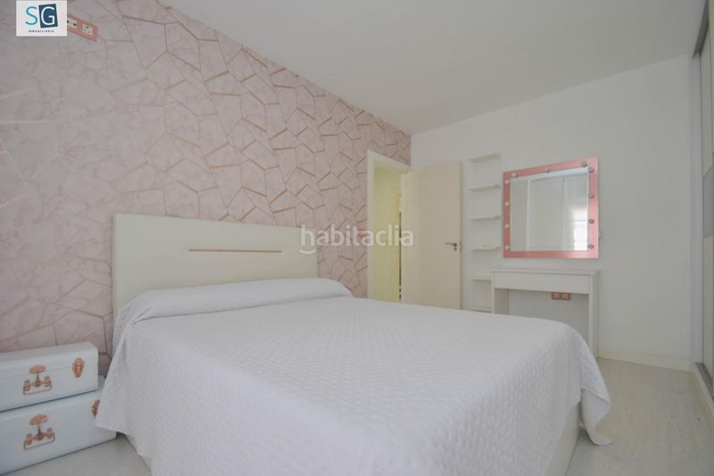 Foto e7e8da5a-2a57-4033-8ba7-1acbc5790564. Casa adossada amb piscina a Cúllar Vega