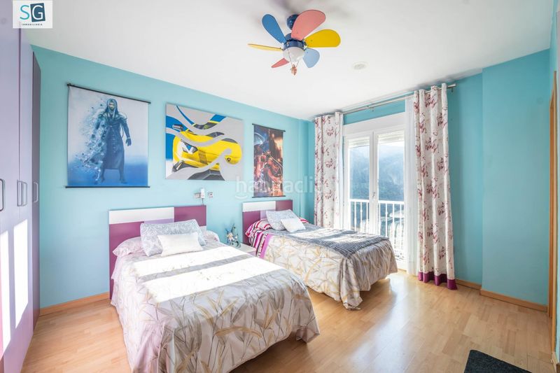 Foto 15e545f2-6a11-4801-ba60-9e58342fb407. Casa amb calefacció aparcament a Güéjar Sierra