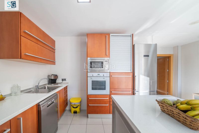 Foto 23932f20-1063-40e8-b4e5-a231acbae87e. Casa amb calefacció aparcament a Güéjar Sierra