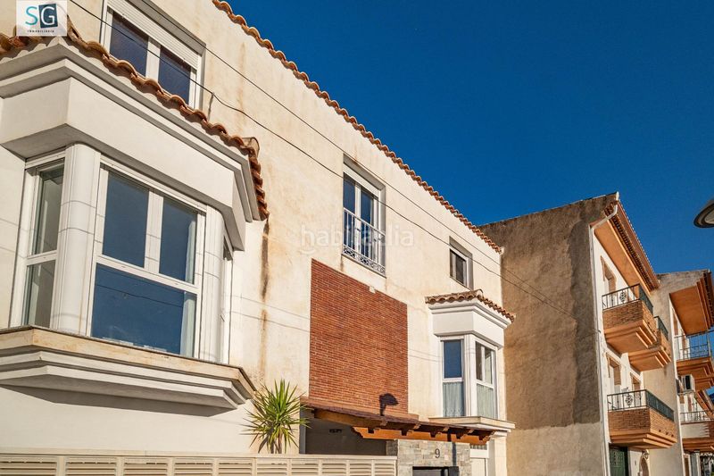 Foto 5b0e53c3-2898-497f-86e1-3ddf05b577d4. Casa amb calefacció aparcament a Güéjar Sierra