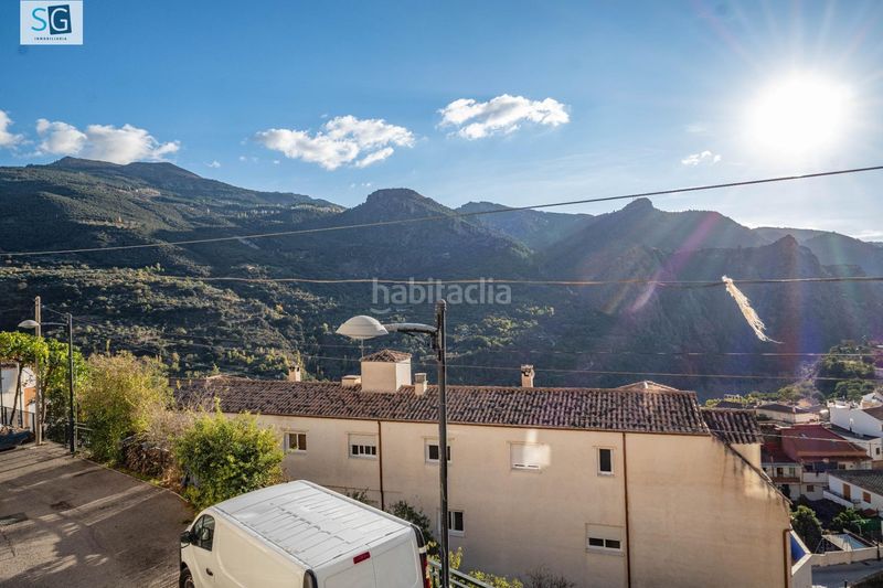 Foto 88c91830-df2c-4dd6-9719-0970dbf3af25. Casa amb calefacció aparcament a Güéjar Sierra