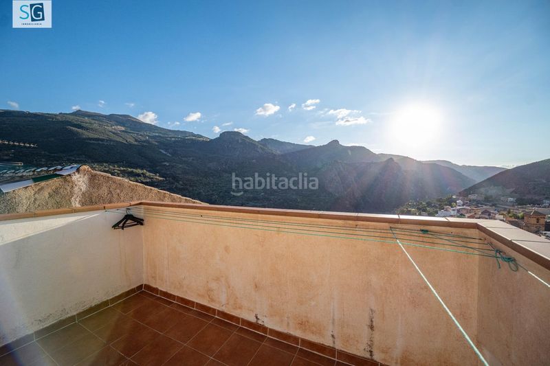 Foto 8f4f4dd4-8aae-41ea-85f5-f3a9ed83d4c0. Casa amb calefacció aparcament a Güéjar Sierra