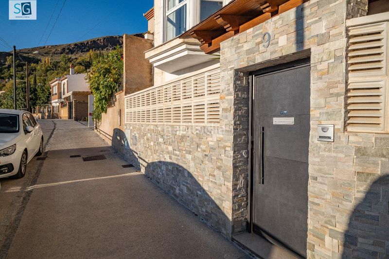 Foto a16a41c0-28c9-443b-b59d-2367646b359c. Casa amb calefacció aparcament a Güéjar Sierra