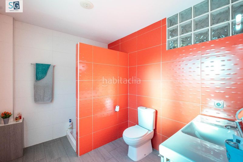 Foto ce261b28-54a1-453f-bf56-b80e3cd00715. Casa amb calefacció aparcament a Güéjar Sierra