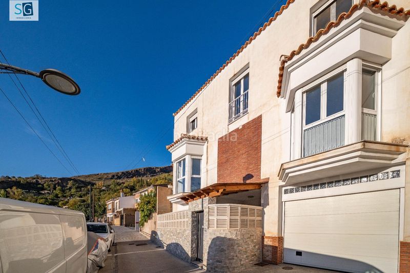 Foto d4987762-8582-4e06-b45e-6b188534038f. Casa amb calefacció aparcament a Güéjar Sierra