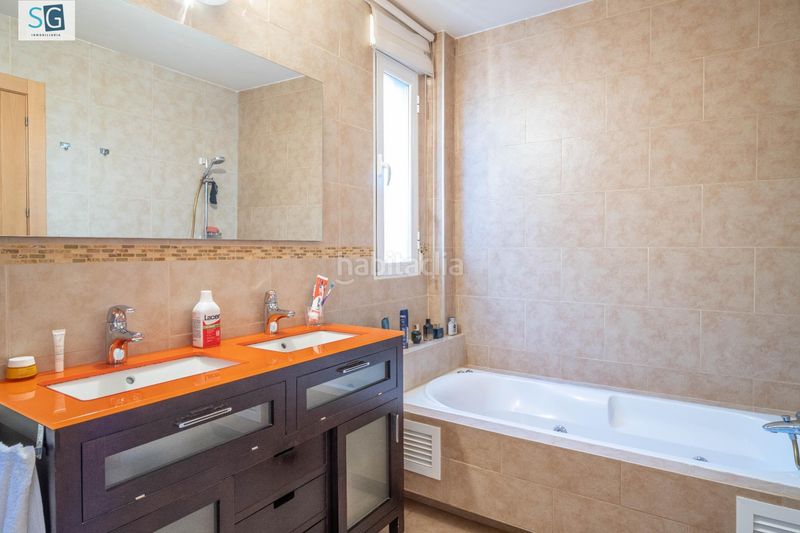 Foto dfc6e1b9-2aad-4297-beba-a8f28b9ef41e. Casa amb calefacció aparcament a Güéjar Sierra