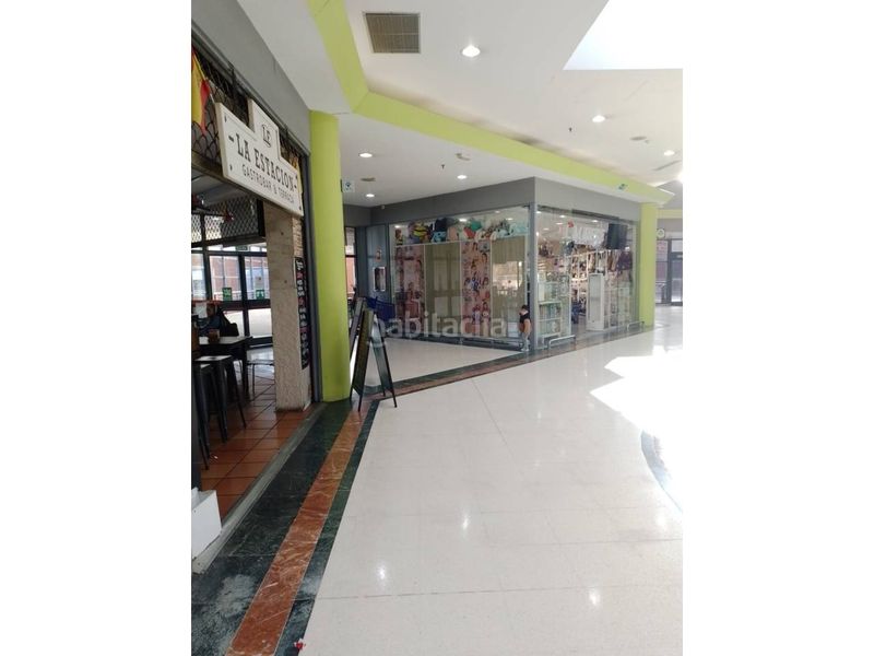 Foto 5697de12-deaa-48a9-9f85-9203eee7b5ce. Local comercial a Las Águilas Madrid