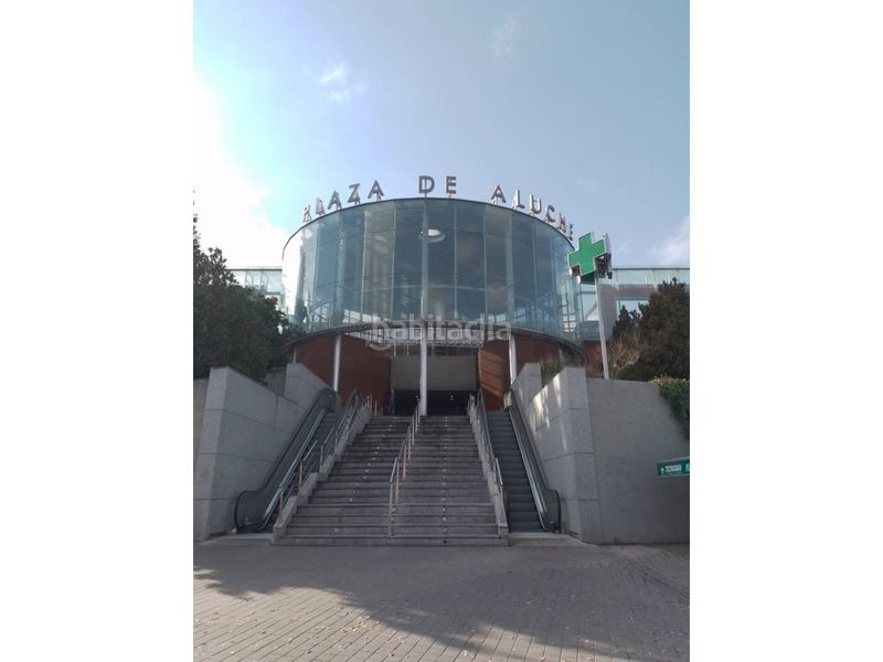 Foto 7ac5a5cd-f696-4d93-b2f3-3280ed18f8f7. Local comercial a Las Águilas Madrid