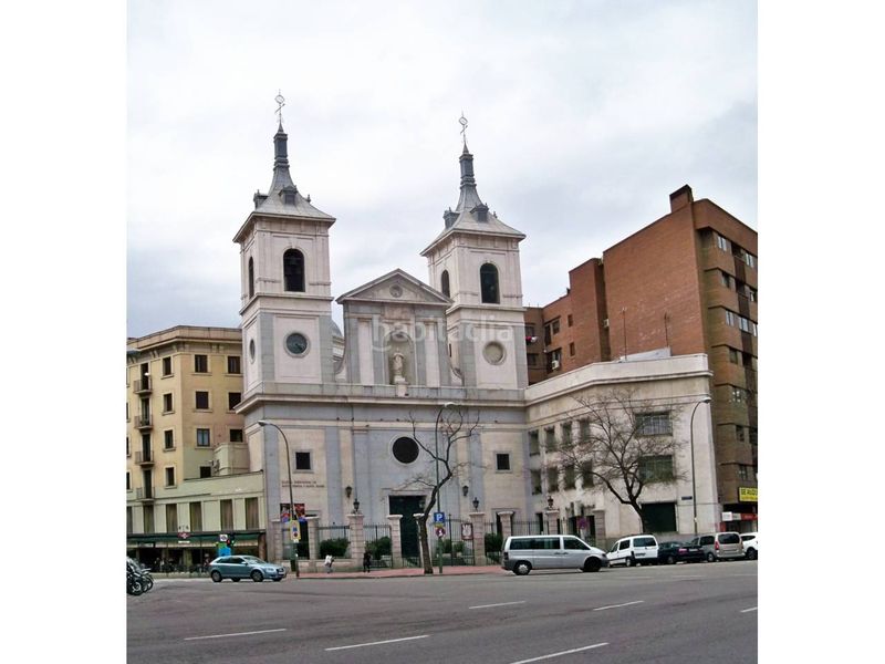 Foto 63988498-5db8-4369-8c40-9cfa896f9fad. Aparcament cotxe a Trafalgar Madrid