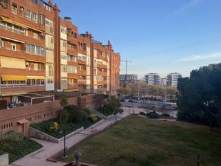Parking coche en sant marti de l´erm