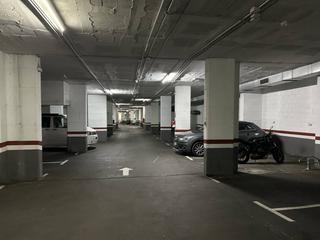 Aparcament cotxe  Trinquet. Parking  c trinquet  sarria barcelona