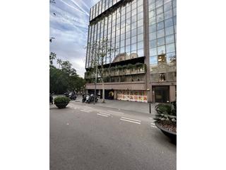 Aparcament cotxe a Letamendi 18. Parking doble pl. letamendi  junto a rambla catalunya