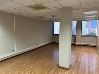 Lloguer Oficina  Gran via corts catalanes. Coworking  junto a la ciudad de la justicia