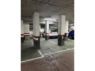 Aparcament cotxe  Consell de cent. Parking  c consell de cent  eixample barcelona