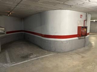 Aparcament cotxe a Vilamur