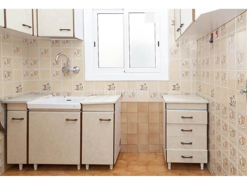 Foto b0933306-2021-4462-bb59-2f5427495c74. Appartamento in Centre Hospitalet de Llobregat (L´)