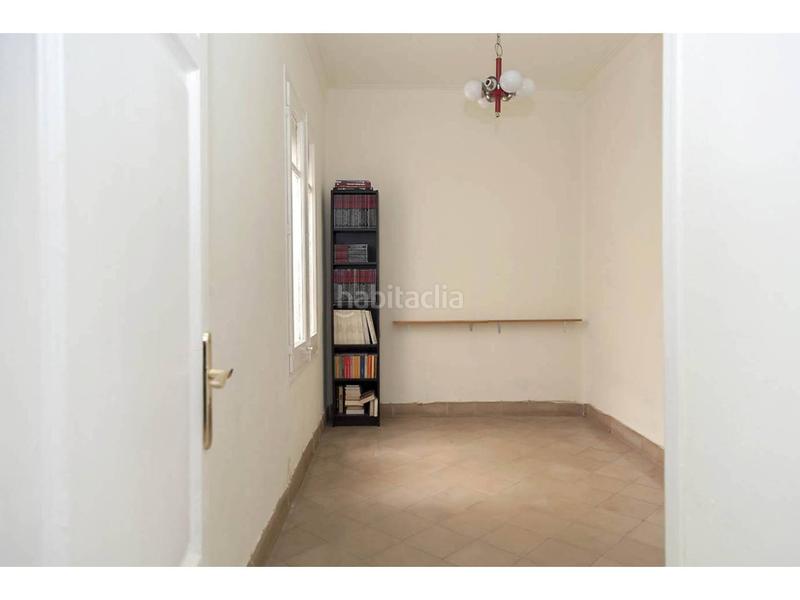 Foto 46b3dee7-bf81-4506-9efc-45c7bd502d55. Piso  con muchas posibilidades en sagrada familia en Barcelona