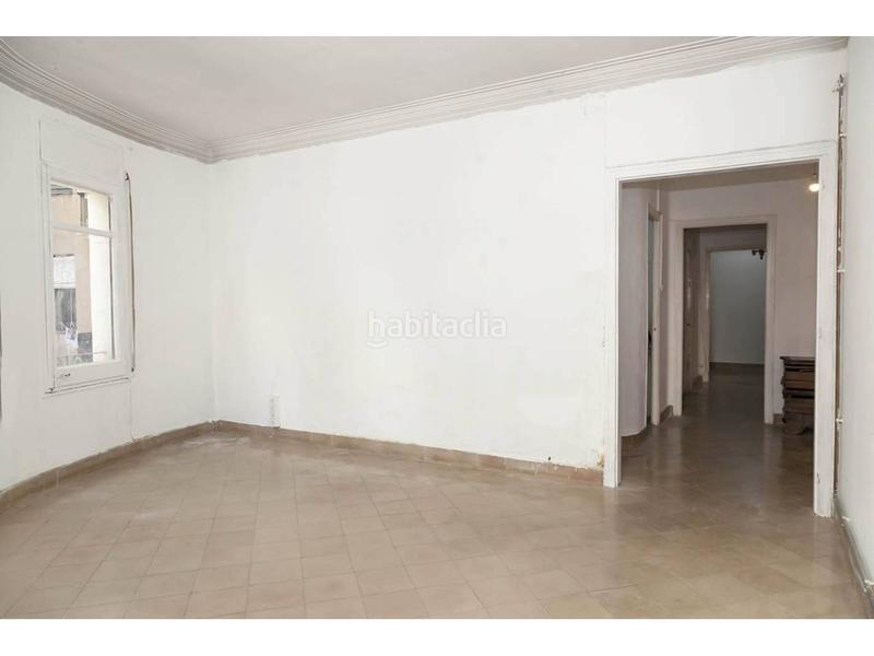 Foto 4a37cf46-1a40-4532-83ca-ee15ad4152f6. Piso  con muchas posibilidades en sagrada familia en Barcelona