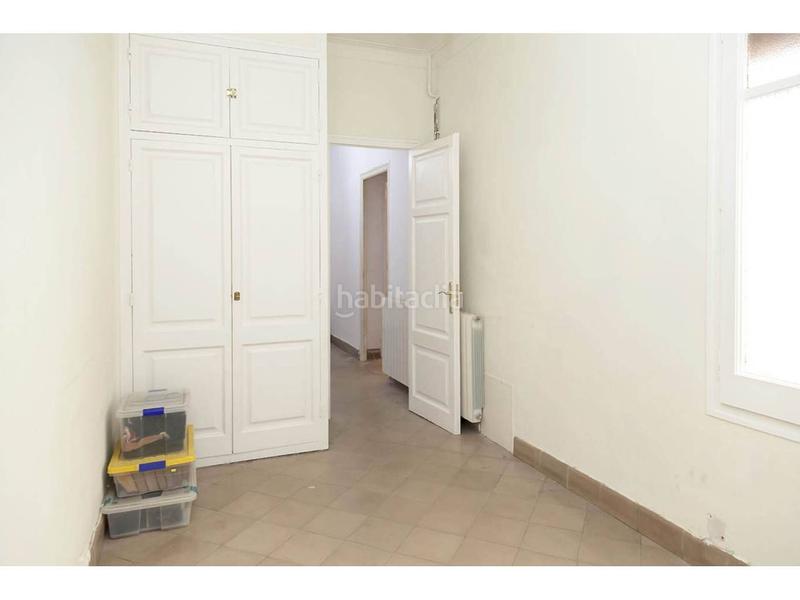 Foto 9c137b63-3590-47f8-987b-dd1ebeb87956. Piso  con muchas posibilidades en sagrada familia en Barcelona