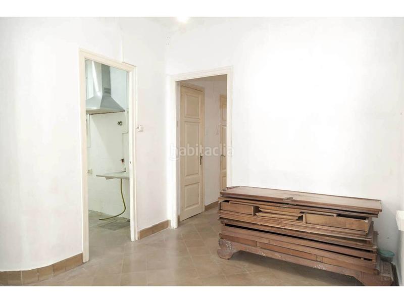 Foto c2c53a1b-dd47-445c-9359-03fc7b4a33a7. Piso  con muchas posibilidades en sagrada familia en Barcelona