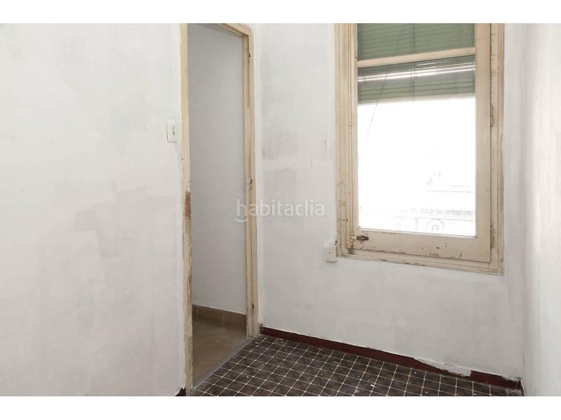 Foto d670172b-5395-4197-864f-9062af9c736b. Piso  con muchas posibilidades en sagrada familia en Barcelona