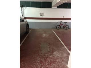 Aparcament cotxe a González Tablas