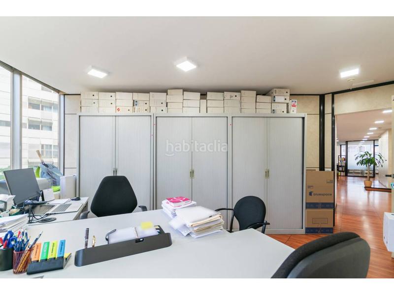Foto 4dc70b44-fa7e-4493-8be9-6e239376aeeb. Oficina amb calefacció aparcament a Barri de les Corts Barcelona