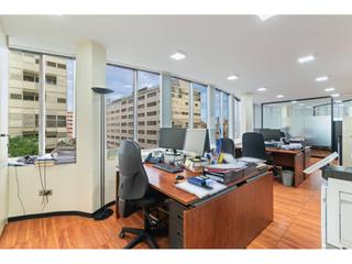 Ufficio  Gran via de carles iii. Oficina en venta  edificios trade