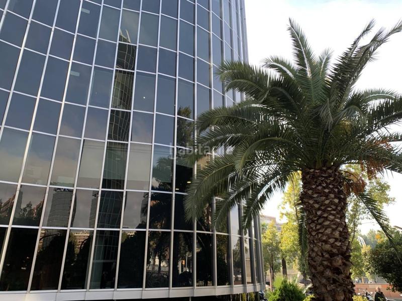 Foto dc2fd50b-7a56-4889-a49a-e031aff306cc. Oficina amb calefacció aparcament a Barri de les Corts Barcelona