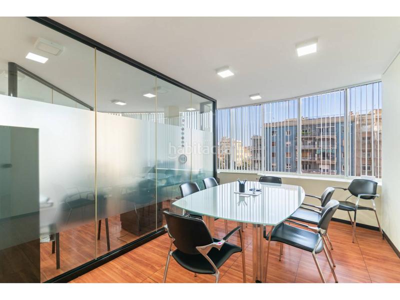 Foto ef624a1d-5b51-4e94-9925-5b64f7e32de7. Oficina amb calefacció aparcament a Barri de les Corts Barcelona