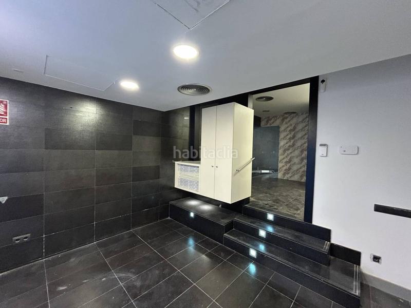 Foto 25a815a1-f0e4-44b8-8883-237e76d3dcc0. Affitto locale commerciale in mare de déu de montserrat 15 in Barcelona