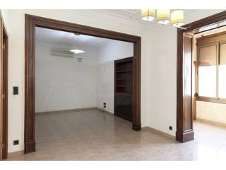 Pis  Calle gran vía de las corts catalanes. Piso en venta en gran via de les corts catalanes