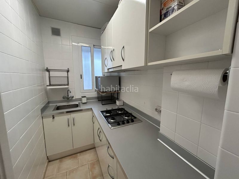 Foto 0bc3d85f-55a9-41f8-bad5-b4b31bf59e36. Pis a El Camp de l´Arpa del Clot Barcelona