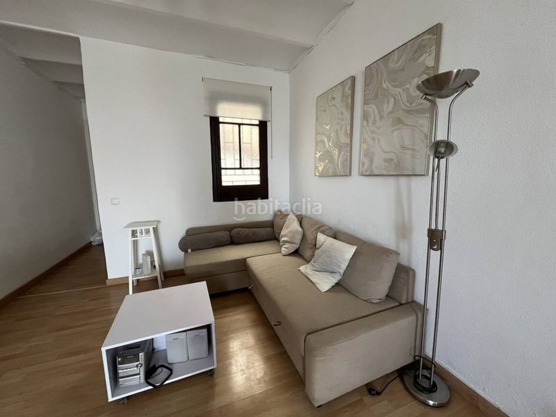 Foto 70784592-7f50-48dc-b62a-e04470ece8fc. Pis a El Camp de l´Arpa del Clot Barcelona