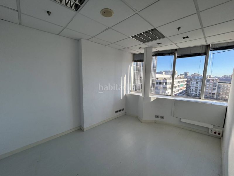 Foto 6f2d05ca-7ae3-4bce-acbd-5d73b54e83f0. Oficina  en alquiler en les corts, capital en Barcelona