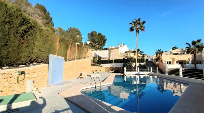 Foto cfc5a509-6dab-42fd-ab9d-57f087941b3a. Casa con piscina in Cometa Calp
