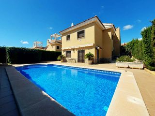 Chalet in La Fiesta. Villa in ciudad quesada ciudad quesada