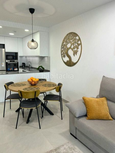 Foto 958cae53-eb7f-4ae2-9e5b-5fa3ae8faa27. Apartament amb piscina a Torreblanca Torrevieja