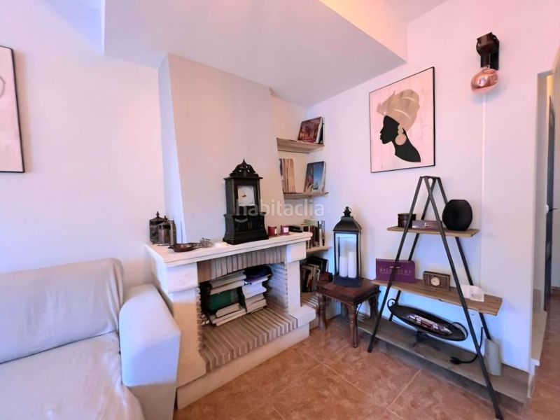 Foto 7b976b0b-a8ca-497e-9dc9-43c5364d7dfd. Casa adossada amb piscina a Los Almendros Orihuela